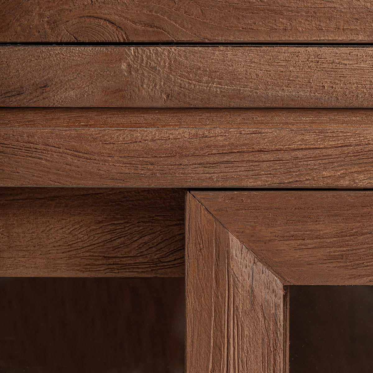 Vitrina modular de teca y vidrio Gradac