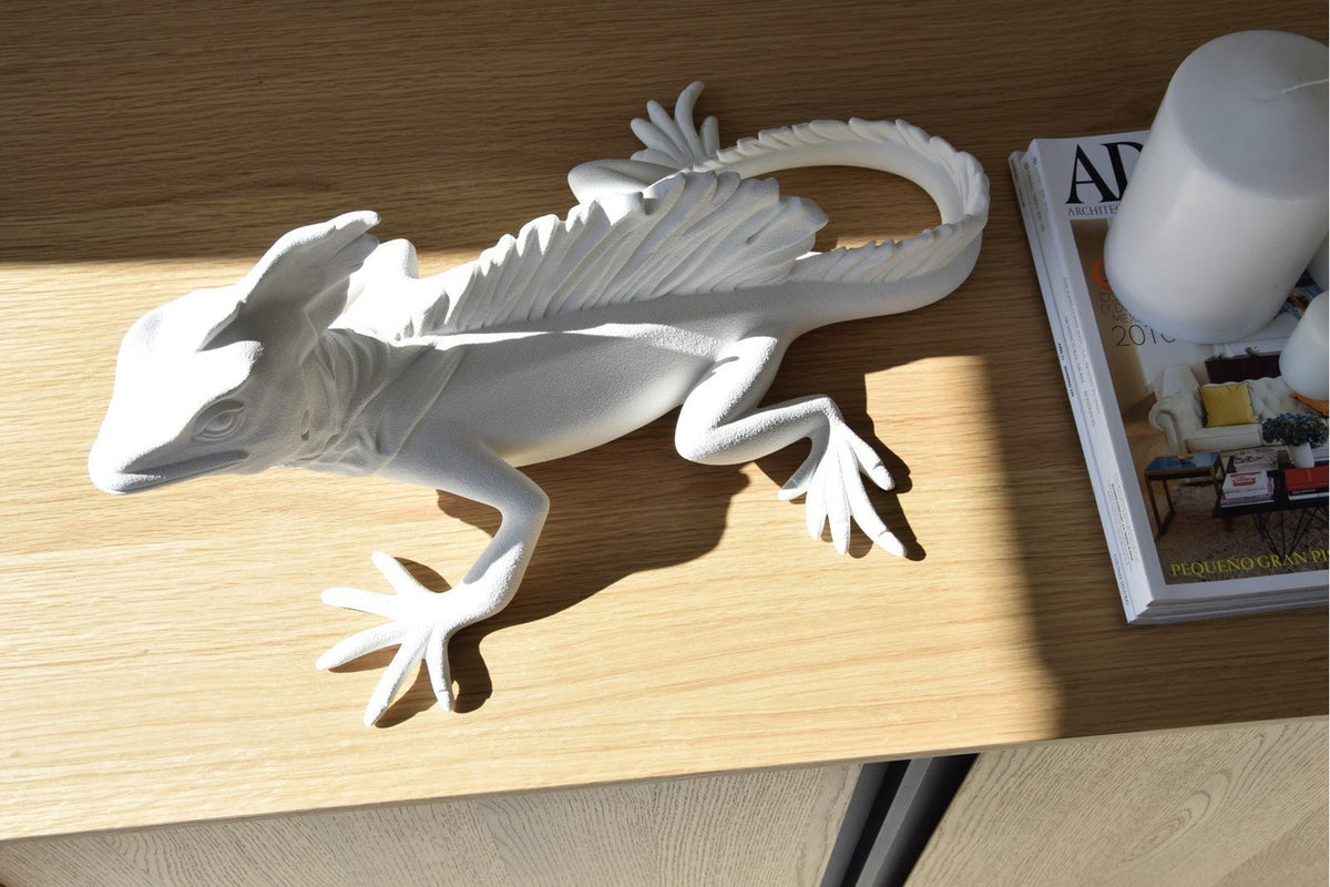 Escultura de Lagarto Aarón - #pino_y_jacaranda#