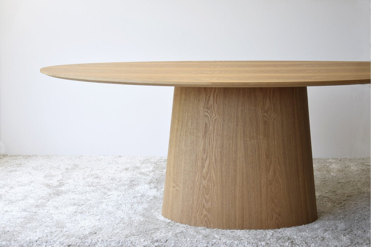 Mesa de Comedor Ovalada Chelva - #pino_y_jacaranda#