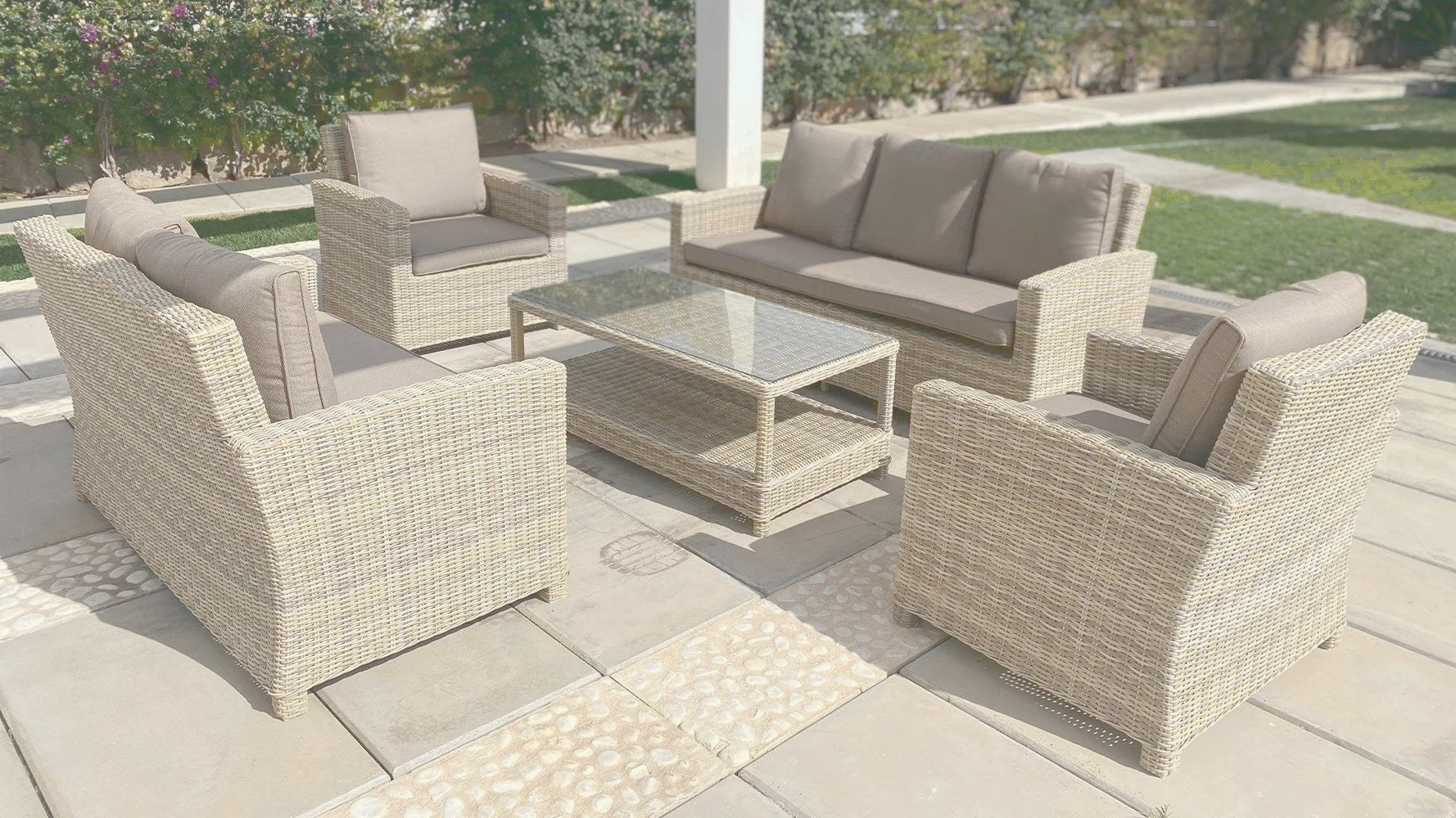 Sillones y Butacas de Exterior – Pino & Jacaranda