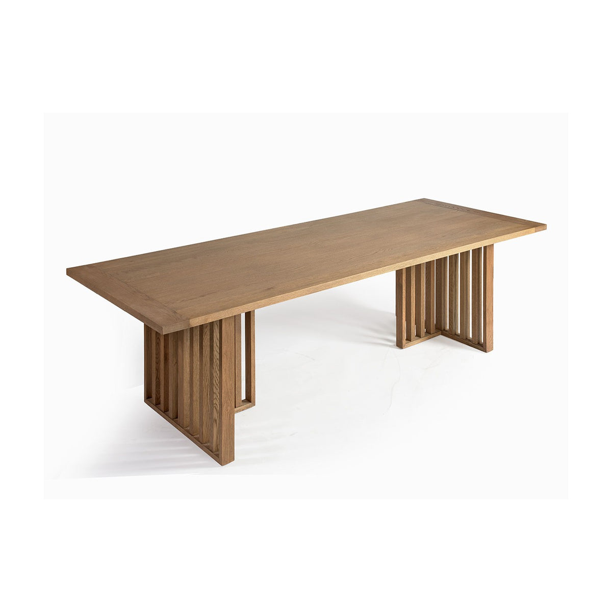 Mesa de comedor de roble natural con patas alistonadas Ortigia