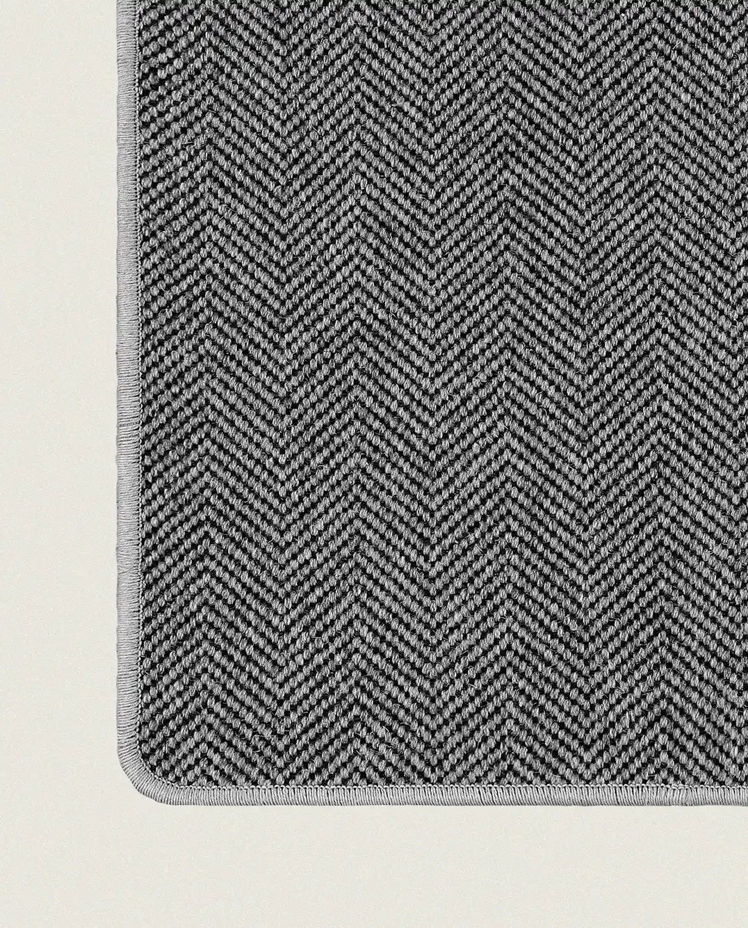 Alfombra rectangular de lana Nordica Chevron