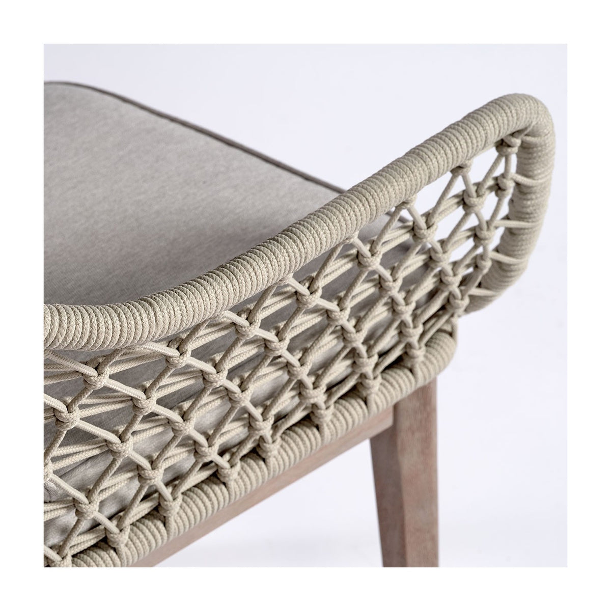 Sillón de comedor de exterior de cuerda blanco grisáceo Tilos