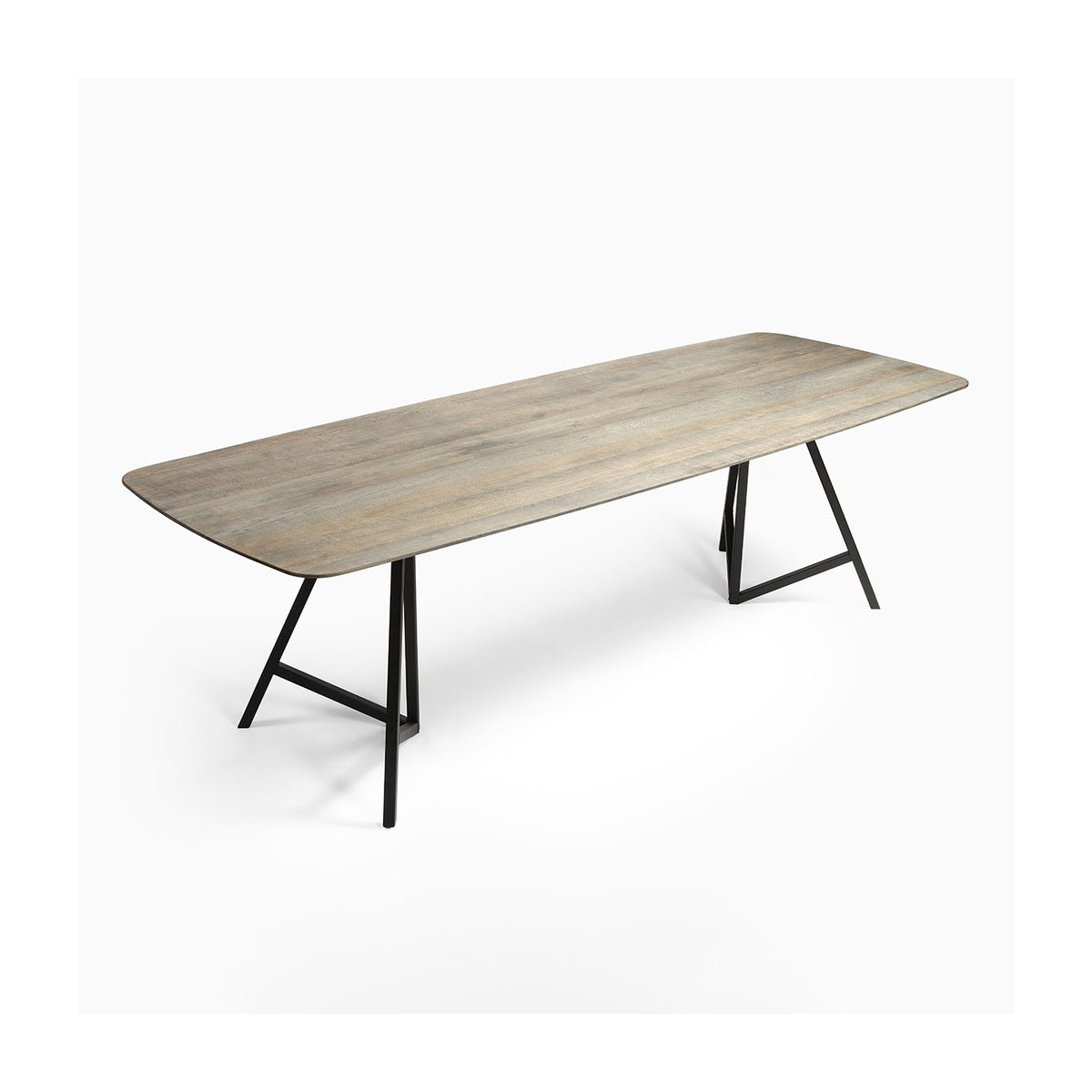 Mesa de comedor de roble grisáceo con patas geométricas Kasos