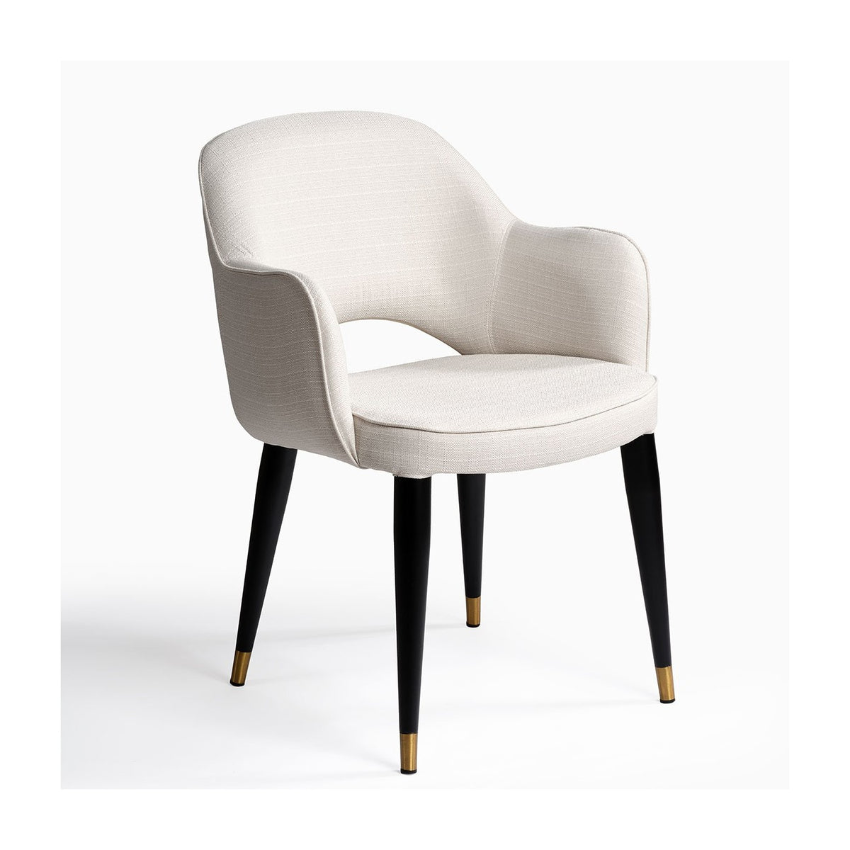 Sillón tapizado blanco roto con tapón dorado Funchal