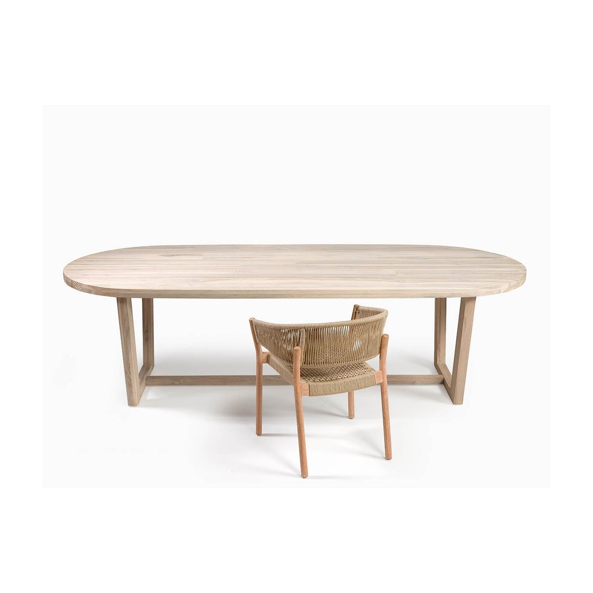 Mesa de comedor ovalada de teca y metal topo Arraiolos