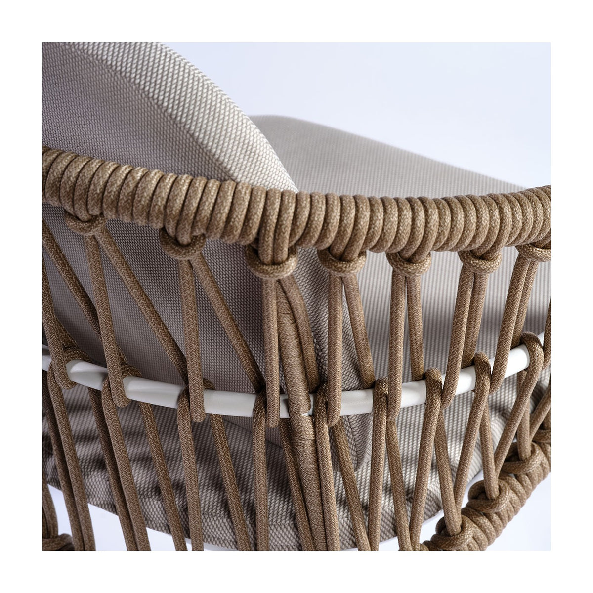 Sillón de comedor de exterior de aluminio blanco y cuerda Juan