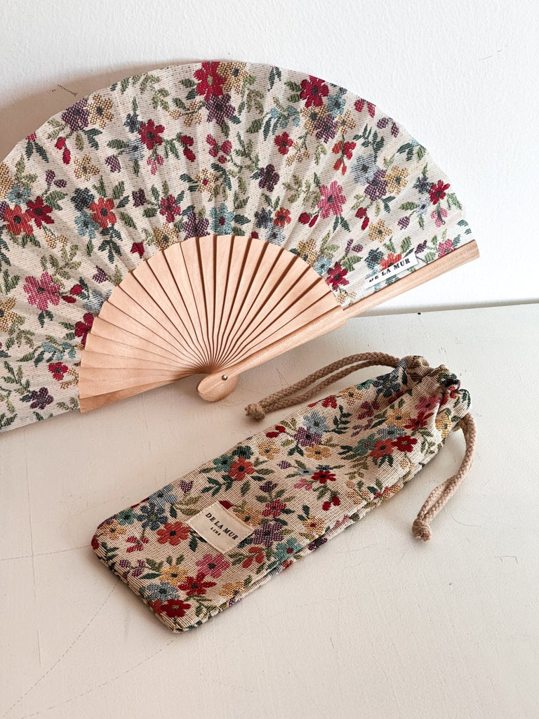 Abanico con Funda Blu - pino_y_jacaranda