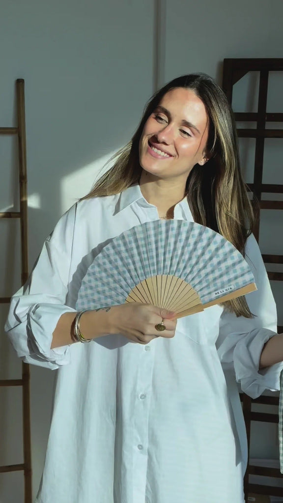 Abanico con Funda Isa - pino_y_jacaranda