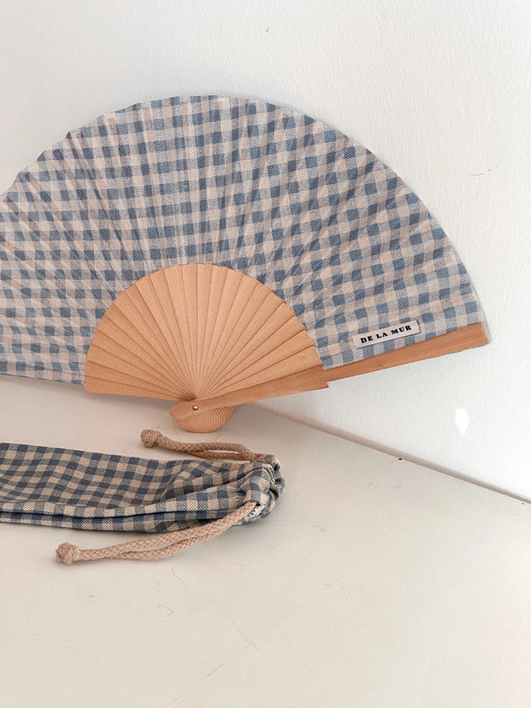 Abanico con Funda Isa - pino_y_jacaranda