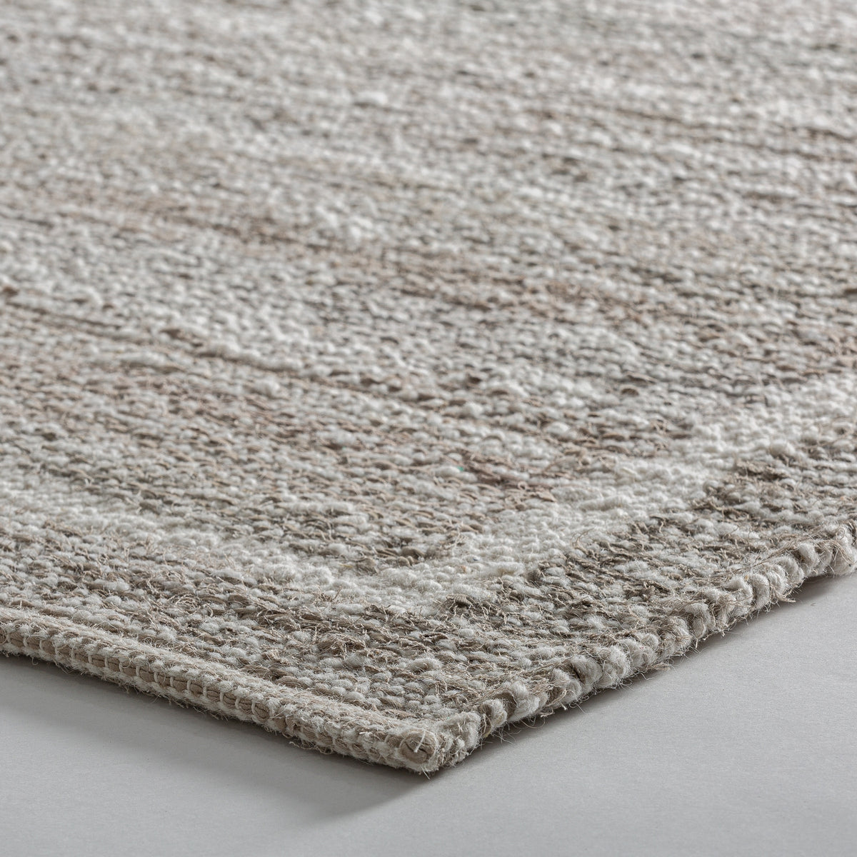 Alfombra de lana crema Calnegre