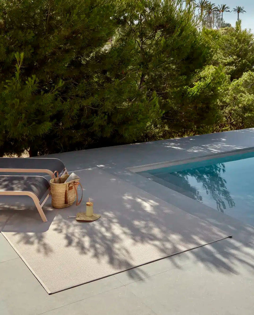 Alfombra Redonda de Interior y Exterior Nature Premium Lite - pino_y_jacaranda