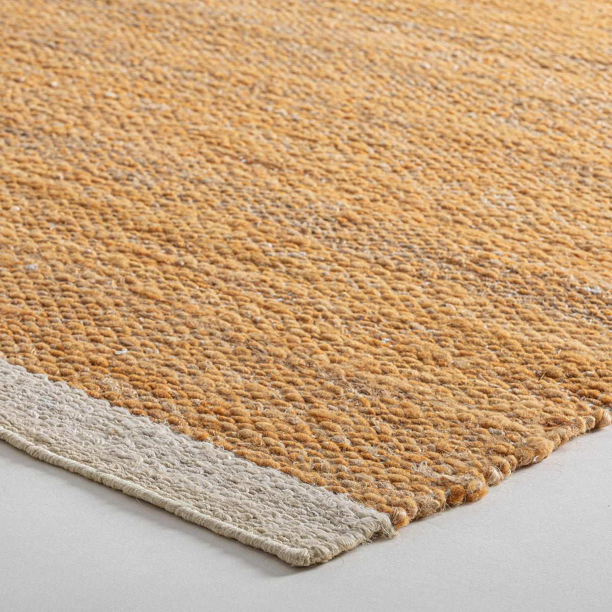 Alfombra Velia - pino_y_jacaranda