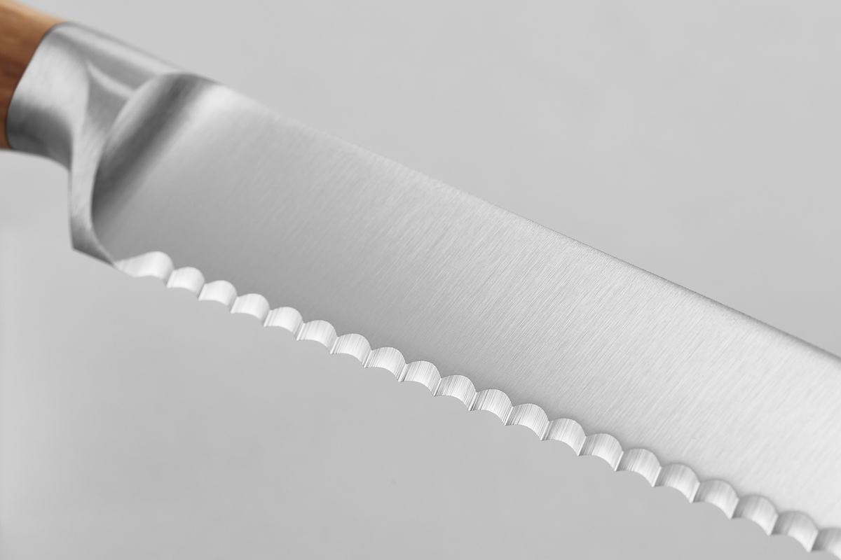 Cuchillo multiusos dentado Wüsthof Amici 14 cm