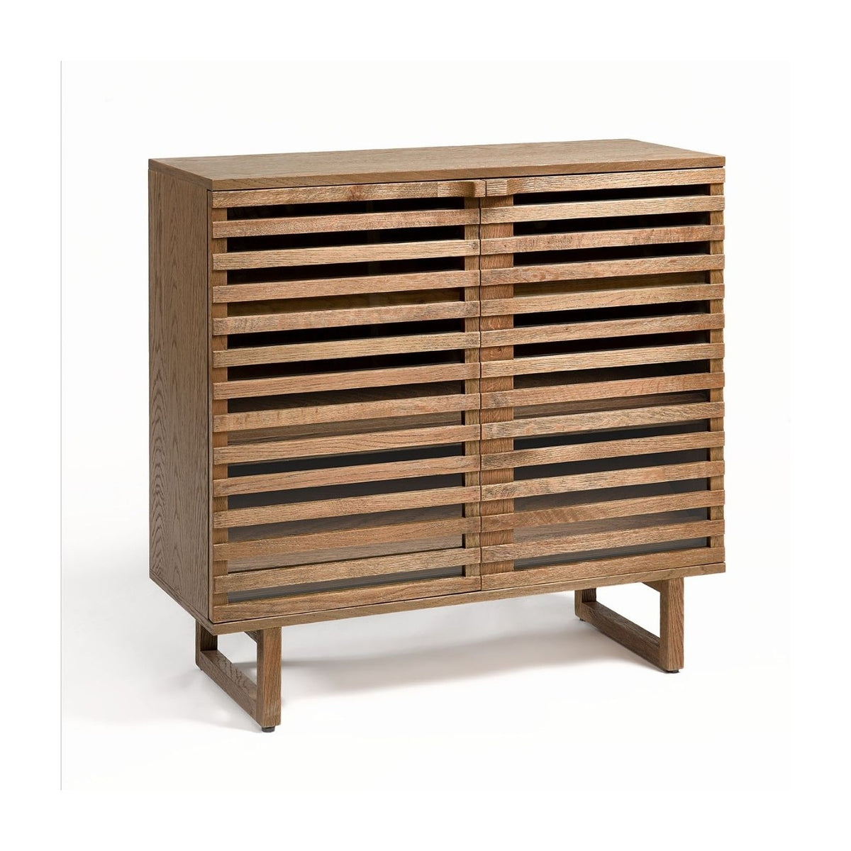 Zapatero de madera natural con puertas de palillería Carvoeiro