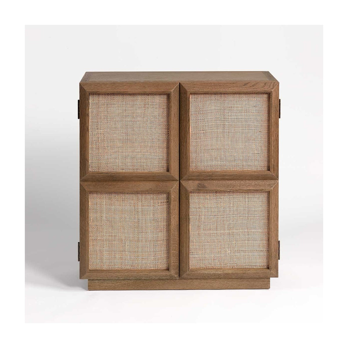 Zapatero de roble con puertas de ratán Aljezur
