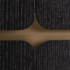 Armario de madera negra y cristal Ferreries