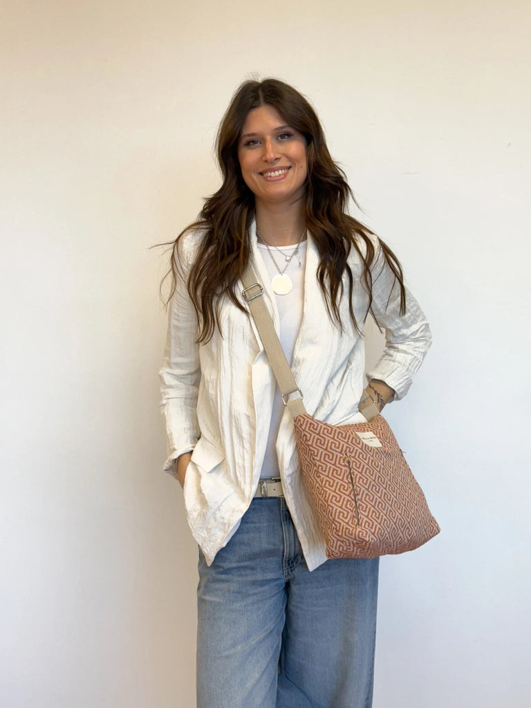 Bolso Mediano Grec - pino_y_jacaranda