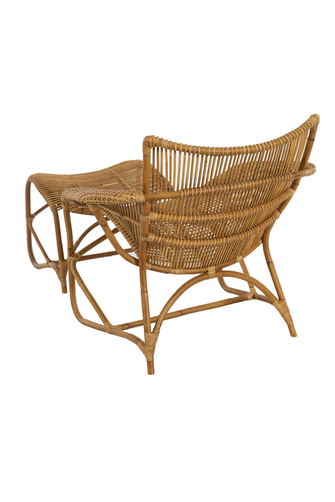 Butaca de Ratán con Reposapiés - pino_y_jacaranda