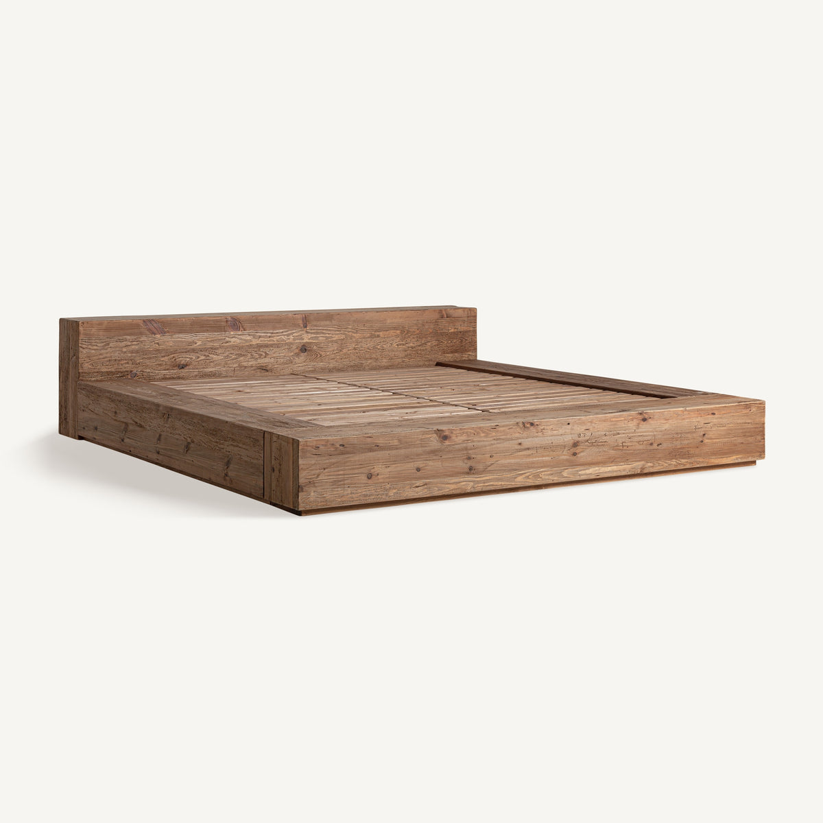 Cama de madera de pino reciclado Orient