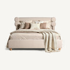 Cama de pino y bouclé Trebalúger