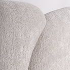 Cama tapizada beige Llucalcari