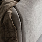 Cama tapizada gris Binigaus