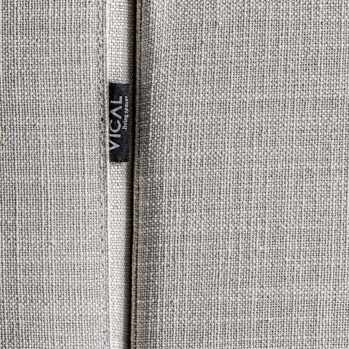 Cama tapizada gris Calobra