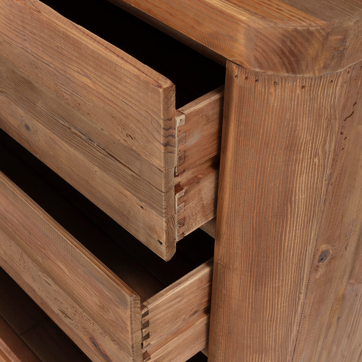 Cómoda de madera de pino recuperado Iturrama