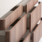 Cómoda de madera nogal y polipiel beige Galifa