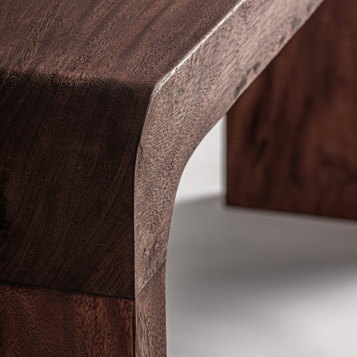 Consola de madera de suar Barques