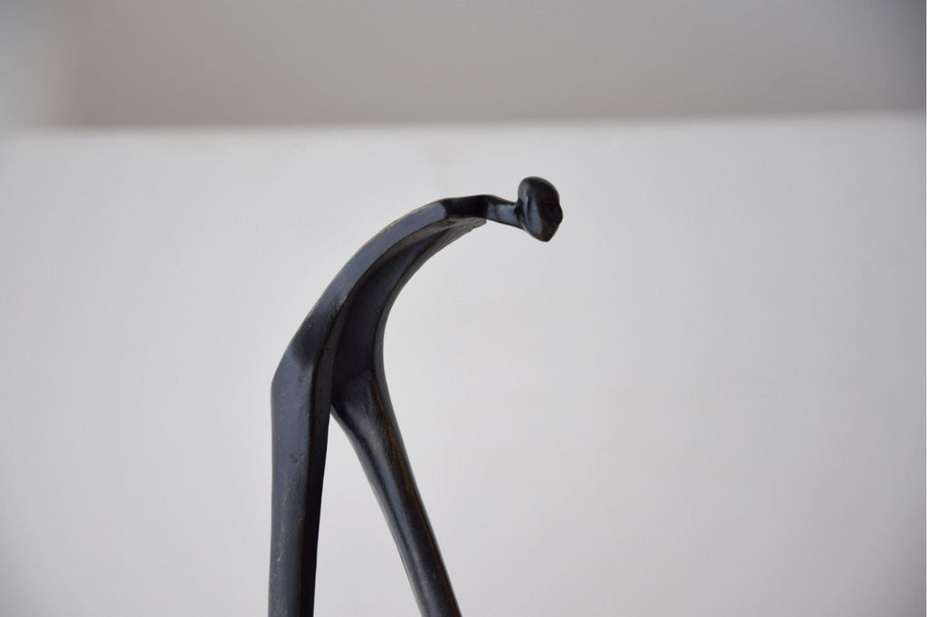 Escultura Caminante - #pino_y_jacaranda#