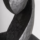 Escultura de pie de madera de suar negra Anogia