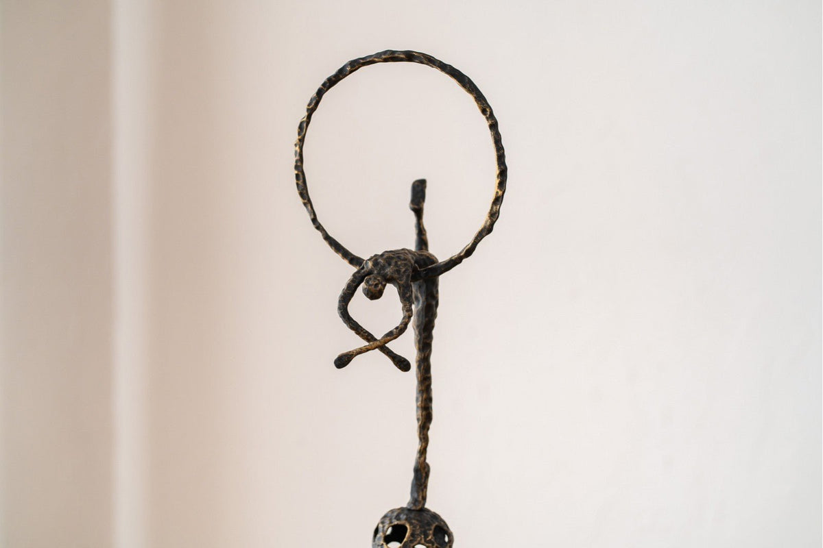 Escultura Roa - pino_y_jacaranda
