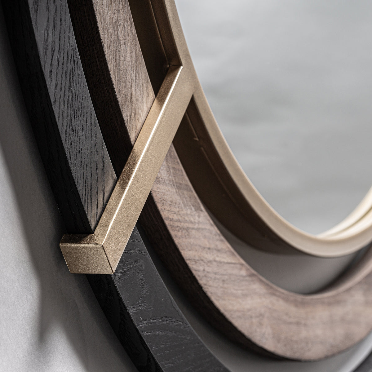 Espejo art déco de madera negra y hierro oro Sangonera