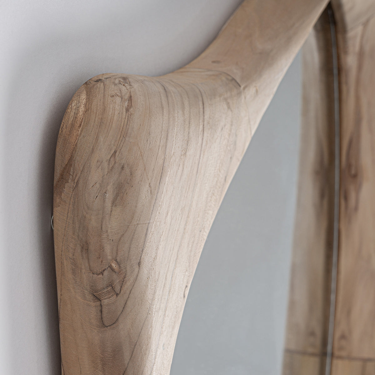 Espejo de madera de teka Koroni 68 x 132 cm