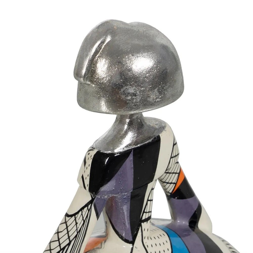 Figura Menina - #pino_y_jacaranda#