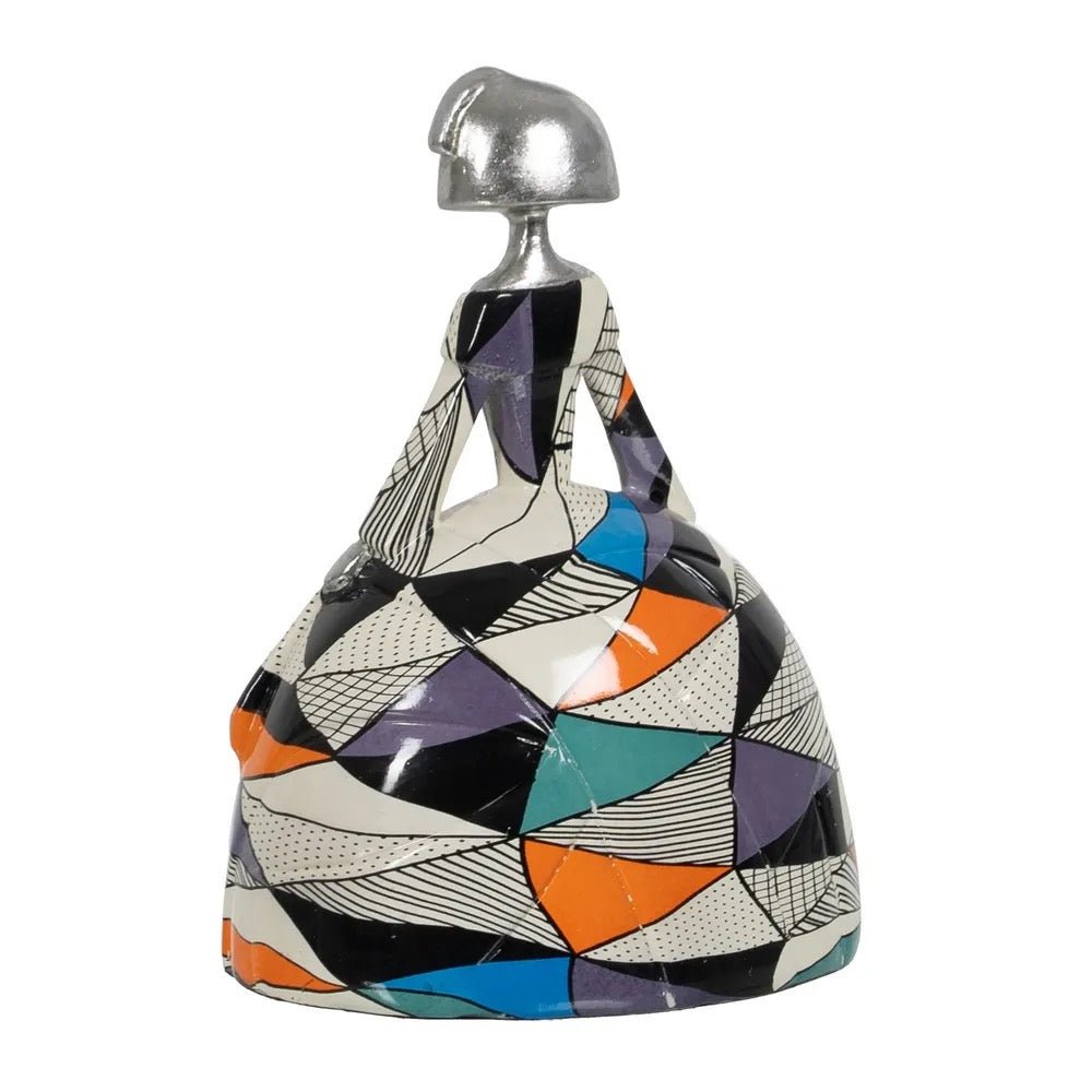 Figura Menina - #pino_y_jacaranda#