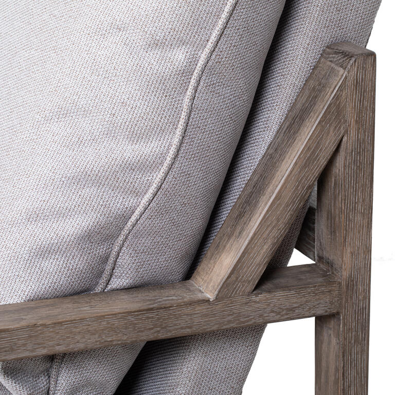 Sillón gris de fresno y tela Espuña