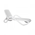 Tumbona apilable de resina Eden Nardi – Blanco
