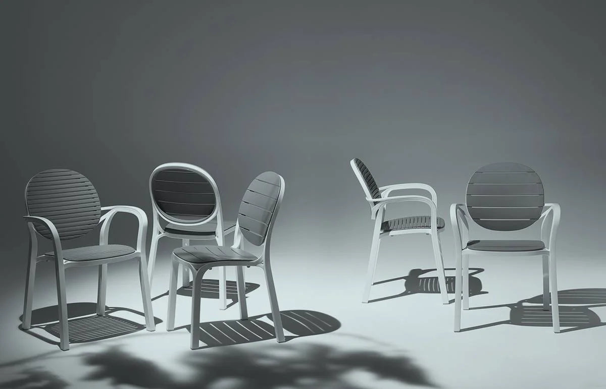 Sillón apilable de resina Palma Nardi
