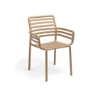 Sillón apilable de resina Doga Nardi – Capuchino