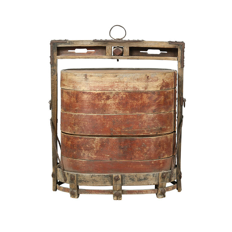 Caja de dote antigua de olmo Colunga