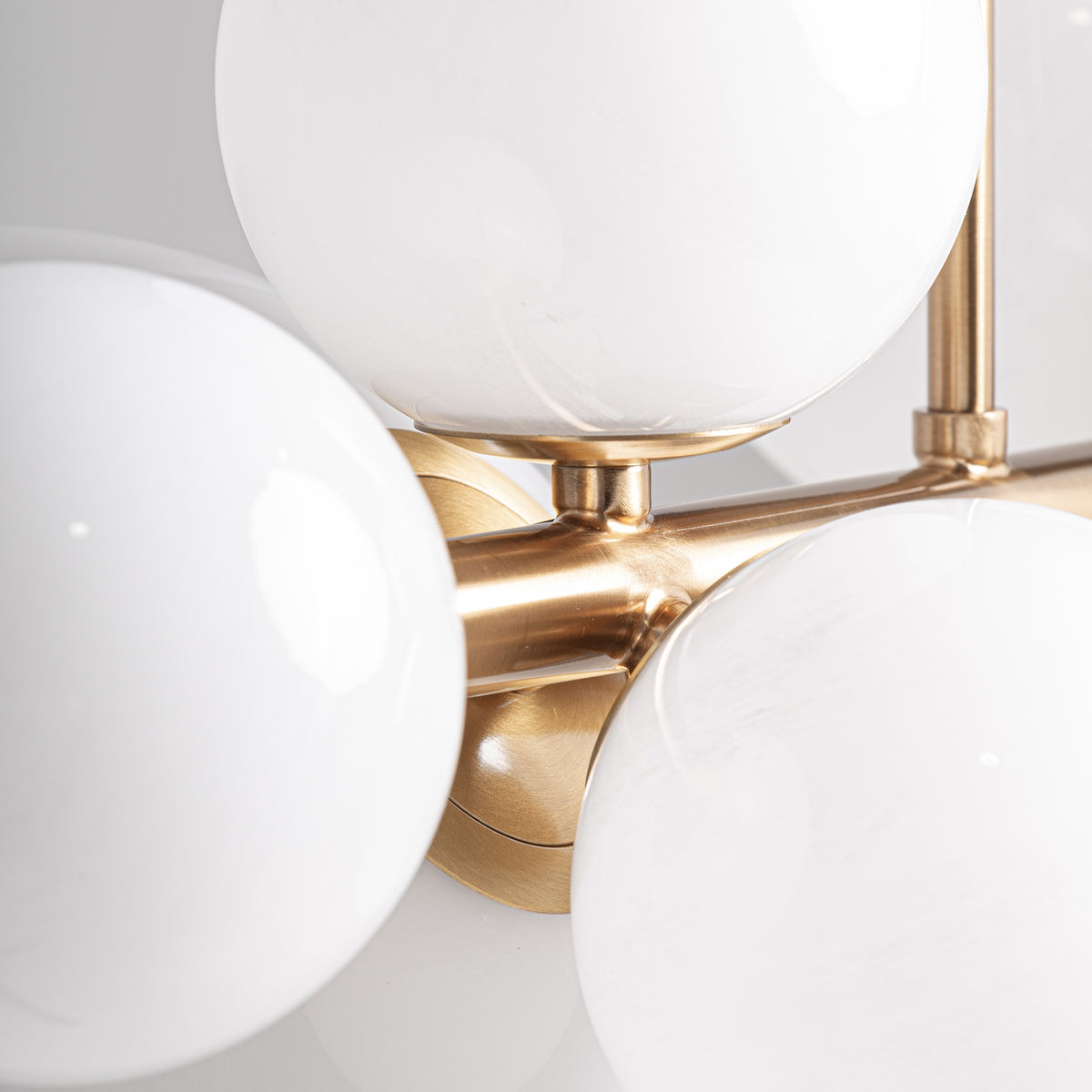 Lámpara colgante de cristal y hierro dorado Cazorla