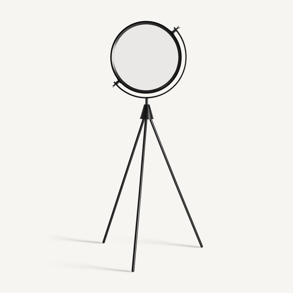 Lámpara de Pie Camera - pino_y_jacaranda