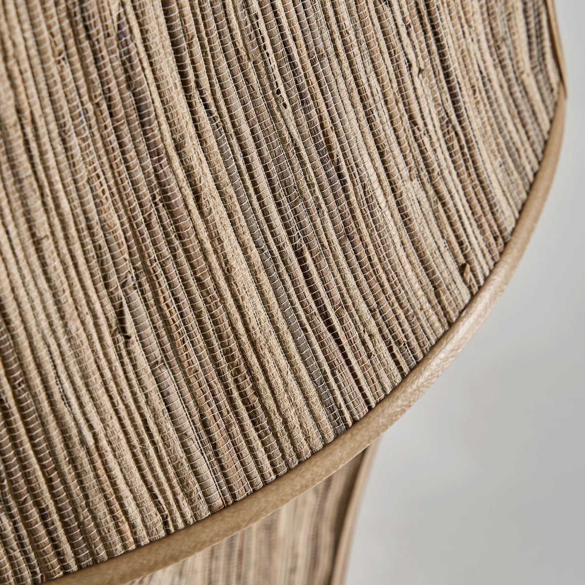 Lámpara de pie de fibra natural Bruñel beige
