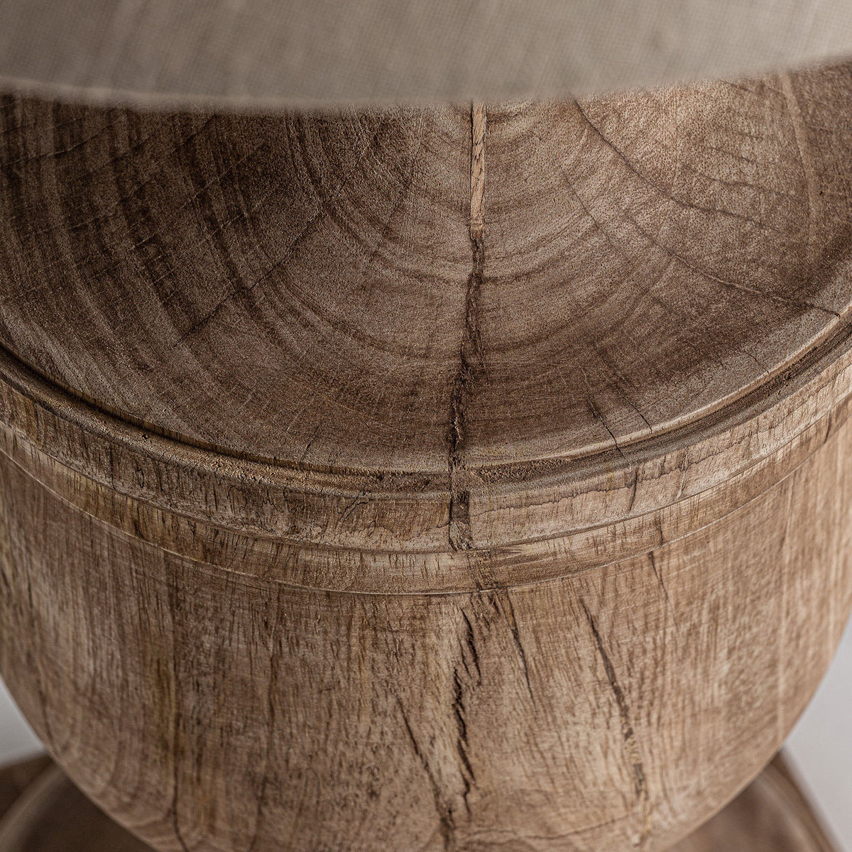 Lámpara de sobremesa de madera de mango Cabañas