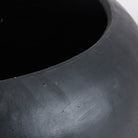 Macetero de terracota negra Lentisco