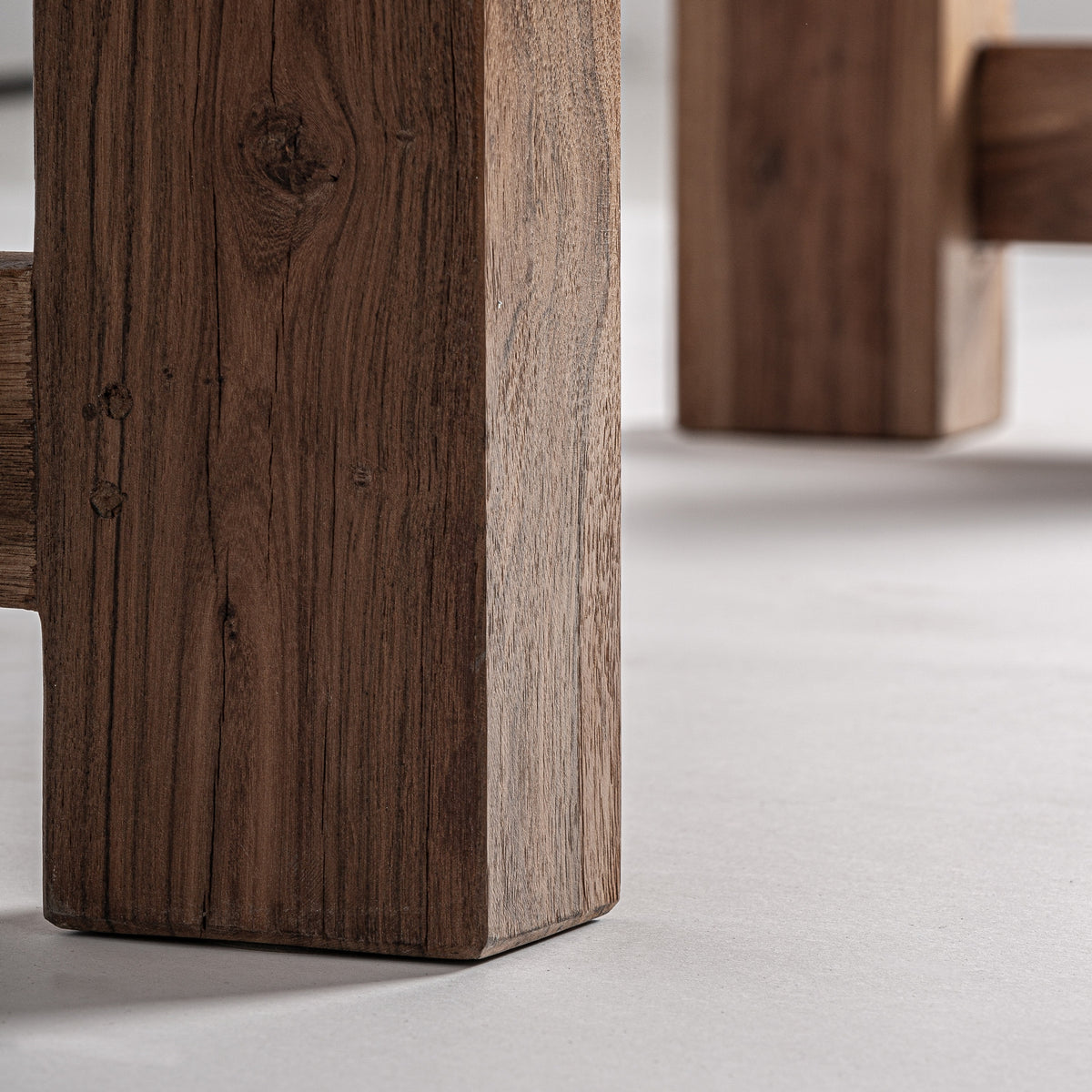 Mesa alta de comedor de madera recuperada Laujar