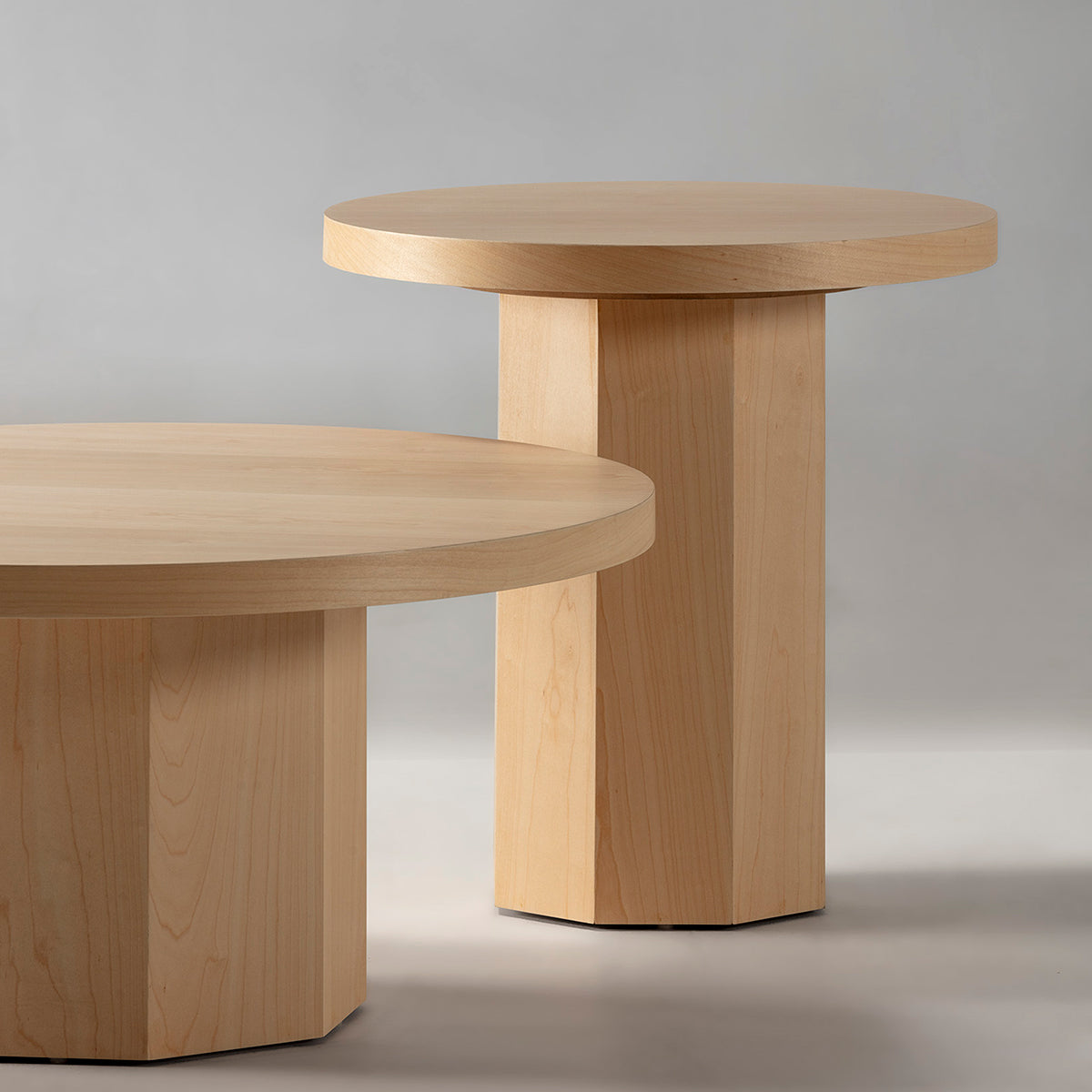 Mesa auxiliar de madera Aspropyrgos